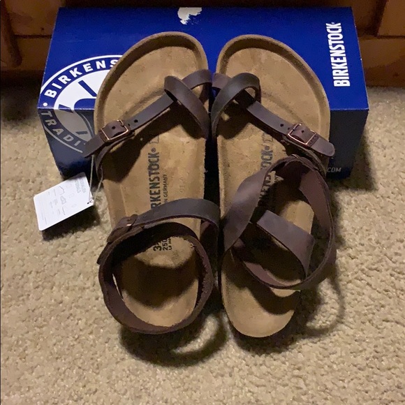 Birkenstock Shoes - Birkenstock Yara Habana size 8